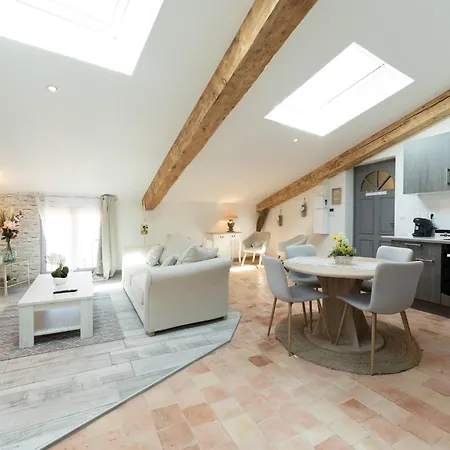 Le Lavandin Classe 3 Etoiles Apartament *