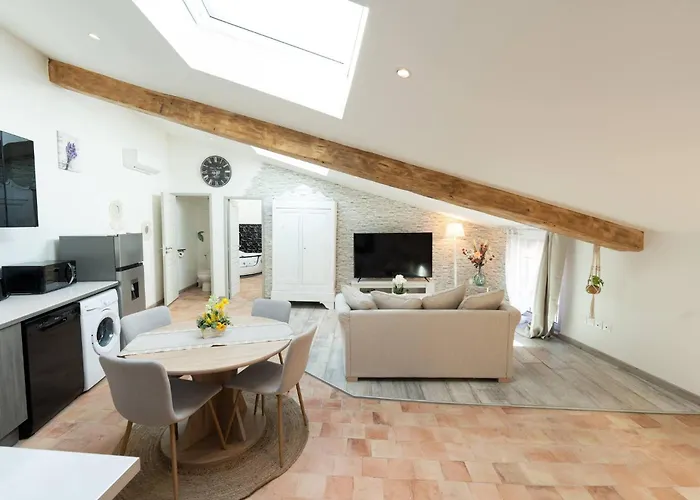 Le Lavandin Classe 3 Etoiles *